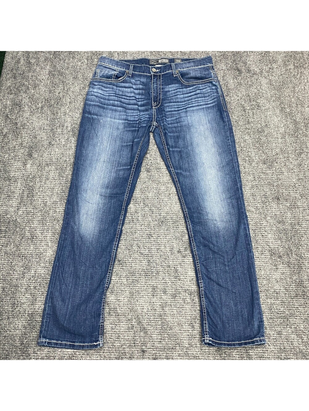 BKE Buckle Carter Jeans Mens 36x31 Blue Stonewashed Denim Straight Leg Whiskers